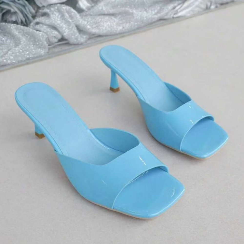 Modne klapki z odkrytymi palca – Kitten Heel Women recenzja i cena
